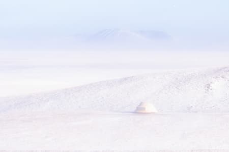 Volcano-In Hotel of Arrivals